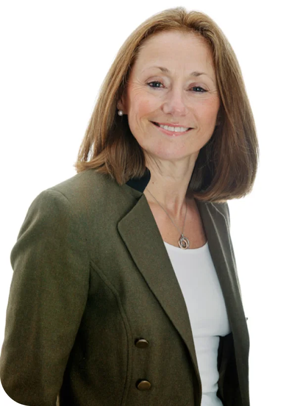 Portrait of Lynda, a featured individual.